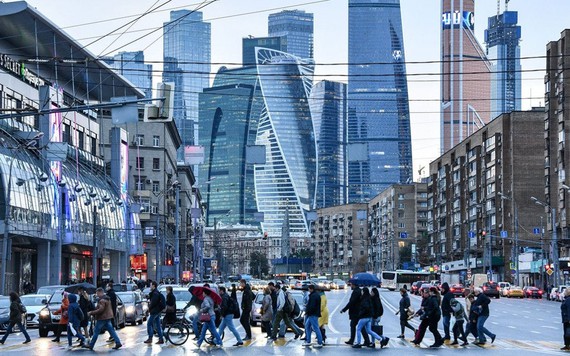 Phương Tây loại Nga khỏi hệ thống tài chính thế giới như thế nào?