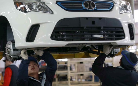 Giá lithium tăng vọt đe dọa thị trường xe điện của Trung Quốc ra sao?