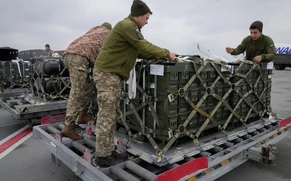 Mỹ thông báo viện trợ quân sự thêm  800 triệu USD cho Ukraina