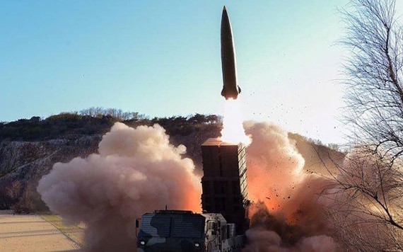 Triều Tiên có vụ thử tên lửa lần thứ 12 trong năm