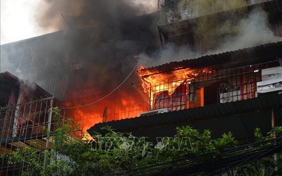 Hỏa hoạn trong đêm tại Hà Nội, 5 người tử vong