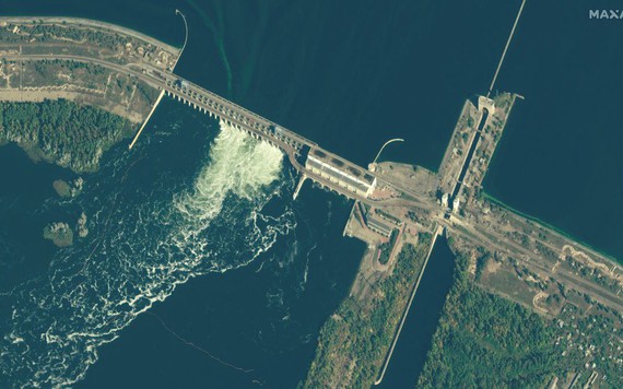 Đập thủy điện Kakhovka - 'Tử huyệt' của cả Nga và Ukraina 