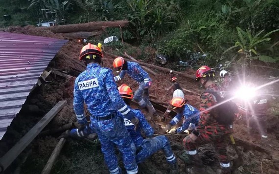 Lở đất ở Malaysia khiến ít nhất 2 người chết, 51 người mất tích