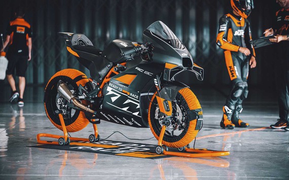 Bảng giá xe mô tô KTM tháng 1/2023 mới nhất