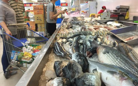 Giá cá hồi nhập khẩu tăng cao