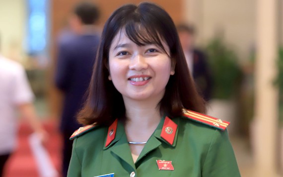 Nữ Trung tá Công an từng 'gây sốt' nghị trường được điều động làm Phó giám đốc Công an tỉnh Gia Lai