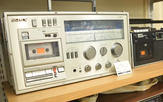 Nhật Bản 'sốt' với trào lưu máy cassette hoài cổ