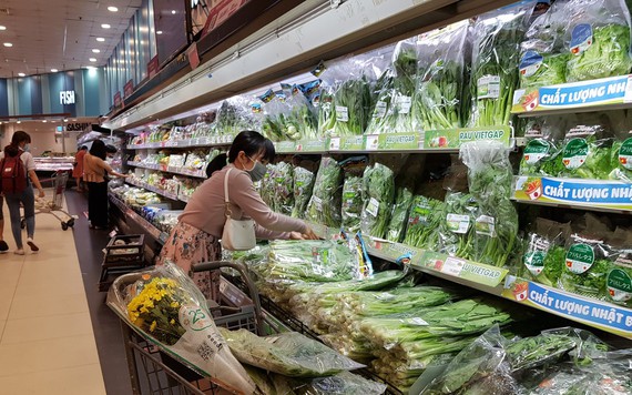 Giá rau xanh tại các chợ truyền thống TP.HCM giảm