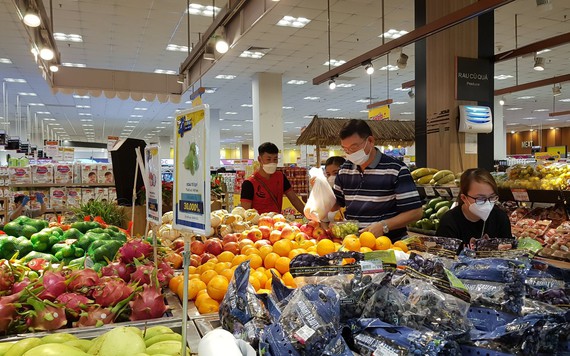 Thị trường thực phẩm ở TP.HCM không bị ảnh hưởng bởi bão Noru