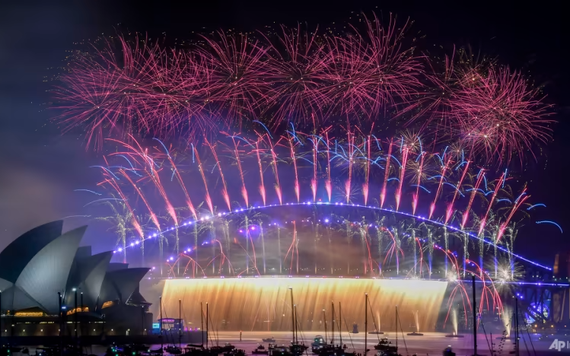 Châu Á đón năm mới khi thế giới bắt đầu tạm biệt năm 2022