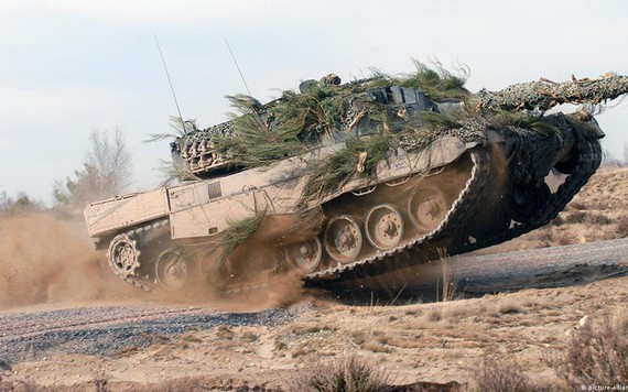 Mỹ, Đức chuẩn bị gửi xe tăng cho Ukraina

