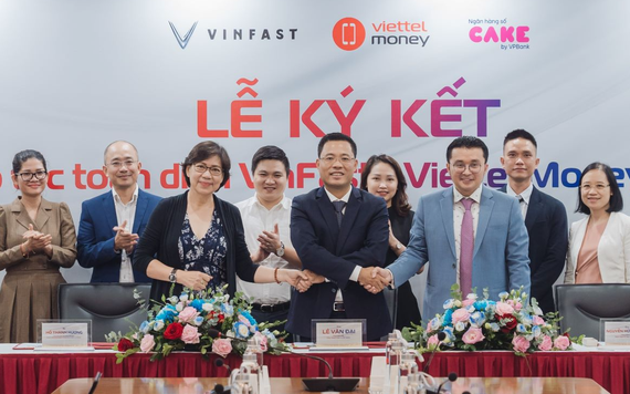VinFast hợp tác Cake by VPBank và Viettel Money, hỗ trợ mua xe máy điện