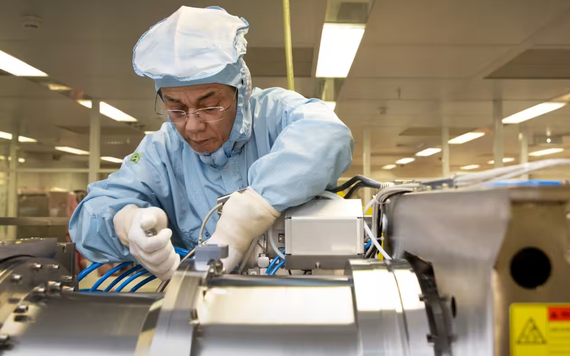 Trung Quốc nhập khẩu kỷ lục các thiết bị sản xuất chip