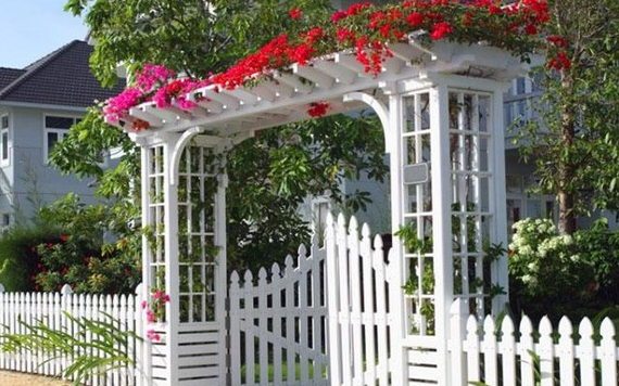 Cổng vườn đẹp, đơn giản giúp tăng tính thẩm mỹ cho ngôi nhà
