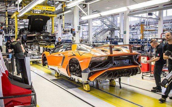 Công nhân của Lamborghini chỉ làm việc 4 ngày trong tuần