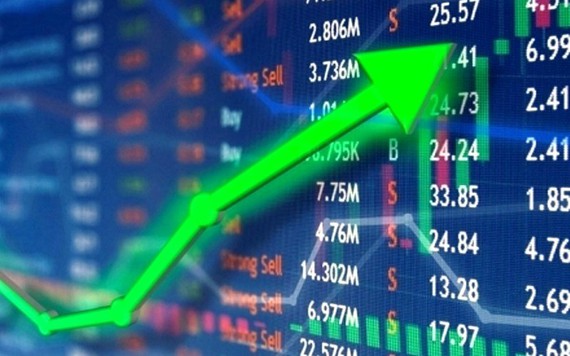 Cổ phiếu thép dậy sóng, VN-Index kết phiên trong sắc xanh