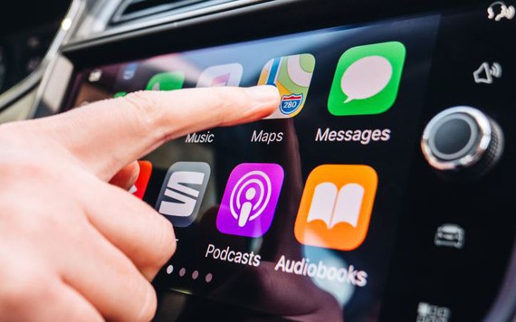 GM có kế hoạch loại bỏ dần Apple CarPlay trong xe điện tương lai
