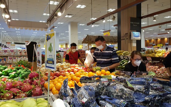 Thị trường trái cây đa dạng, giá ổn định