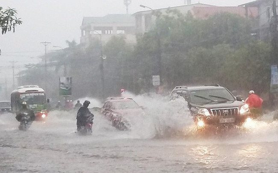 Dự báo thời tiết ngày mai 18/7: Hà Nội mưa to, gió lớn, nhiệt độ giảm mạnh
