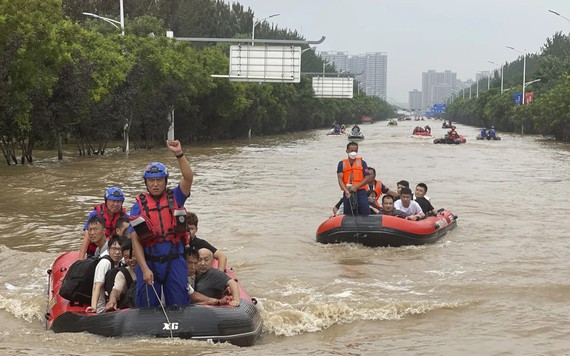 Nguyên nhân gây ra lượng mưa kỷ lục ở Trung Quốc trong 140 năm