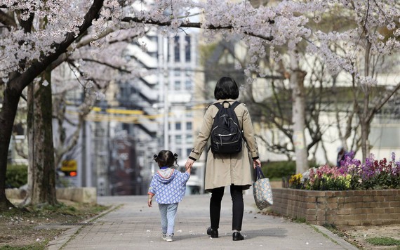 Hơn 40% phụ nữ Nhật Bản có thể không bao giờ có con