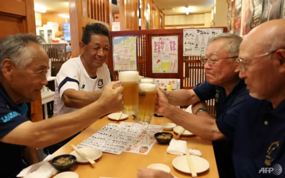 Cứ 10 người Nhật thì có 1 người trên 80 tuổi