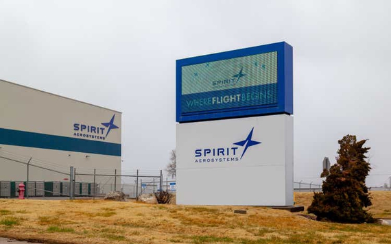 Cổ phiếu Spirit AeroSystems sụp đổ sau sự cố Boeing 737 bị thổi bay cửa trên không