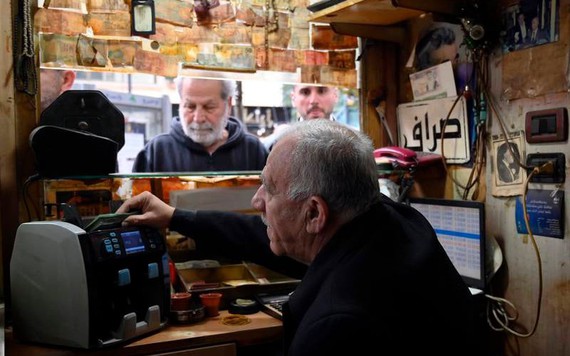 Nền kinh tế Lebanon chao đảo khi xung đột tại Gaza gia tăng