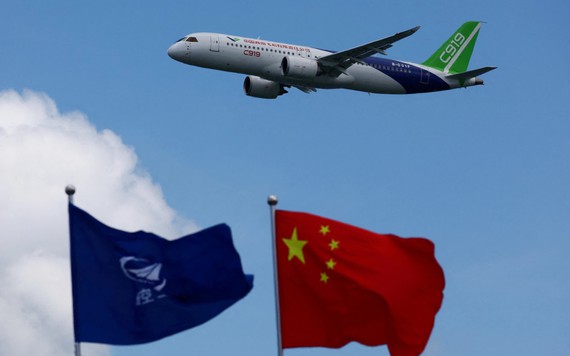 Vừa ra mắt quốc tế, máy bay nội địa Trung Quốc nhận được hàng chục đơn đặt hàng