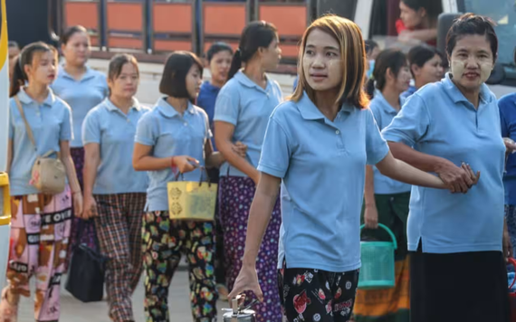 Ngành may mặc Myanmar vật lộn với khó khăn