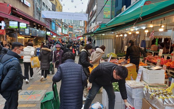 Người Hàn Quốc sốc vì giá thực phẩm dịp Tết tăng vọt