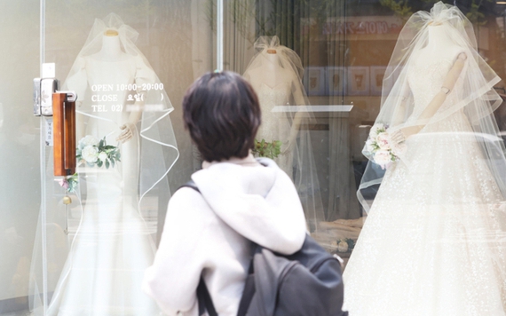 Người trẻ Hàn Quốc ngày càng sợ kết hôn
