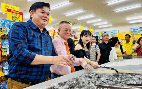 'Vua tôm' Minh Phú bắt tay siêu thị bán lẻ tôm