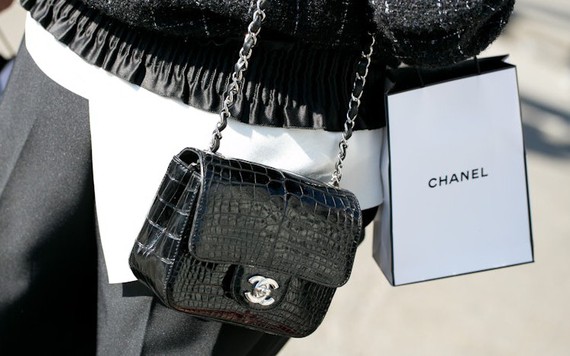Hermès, Chanel, LV vẫn tăng giá tại Trung Quốc bất chấp kinh tế trì trệ