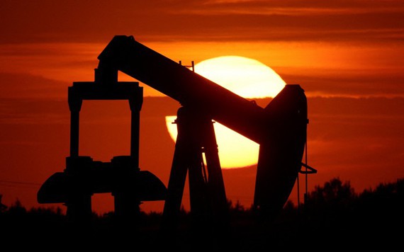 Big Oil chứng kiến lợi nhuận giảm 30% so với mức kỷ lục năm 2022