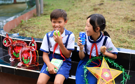 Vinamilk cùng trẻ em vùng khó khăn vui đón trung thu