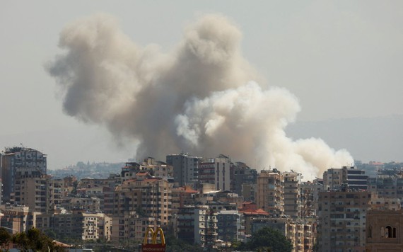 Các cuộc không kích của Israel vào phía Nam Lebanon giết chết hàng chục người