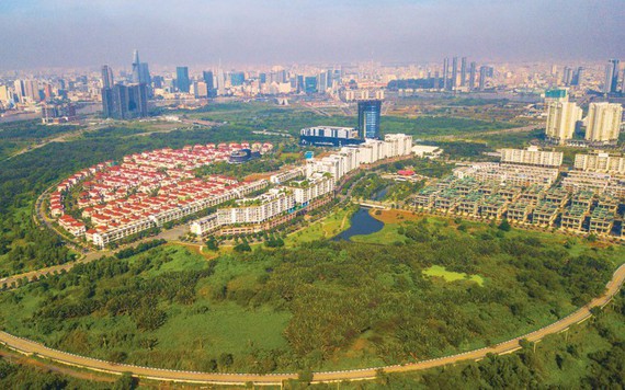 Giá bất động sản TP.HCM tiếp tục rượt đuổi