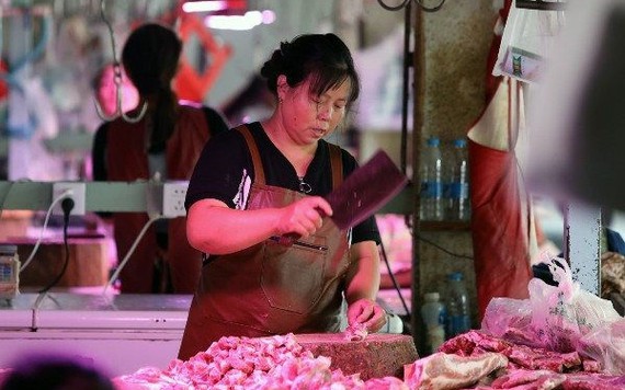 Người dân Trung Quốc chỉ được mua 1kg thịt heo mỗi ngày