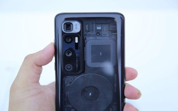 Khám phá 'nội thất' bên trong của Xiaomi Mi 10 Ultra