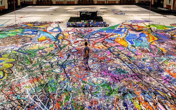 Khám phá bức tranh trên vải bạt lớn nhất thế giới tại Dubai