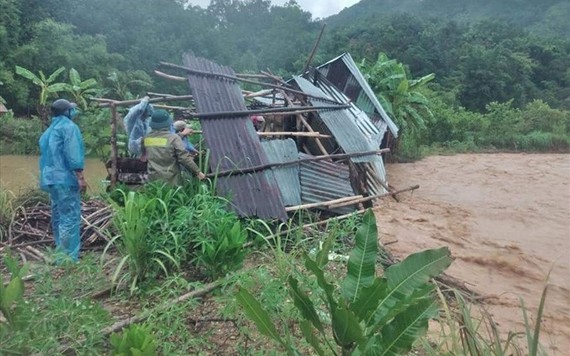 Mưa lớn gây lũ quét ở huyện Tây Giang, Quảng Nam