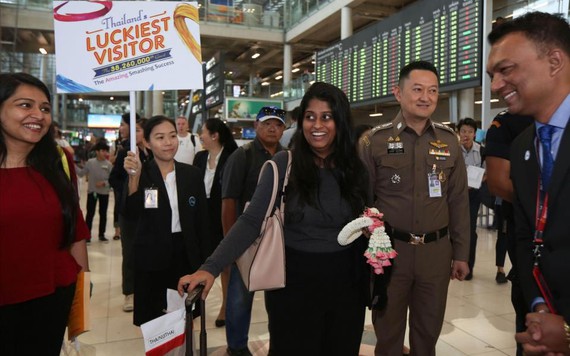 Thái Lan đón đoàn du khách quốc tế đầu tiên sau 7 tháng