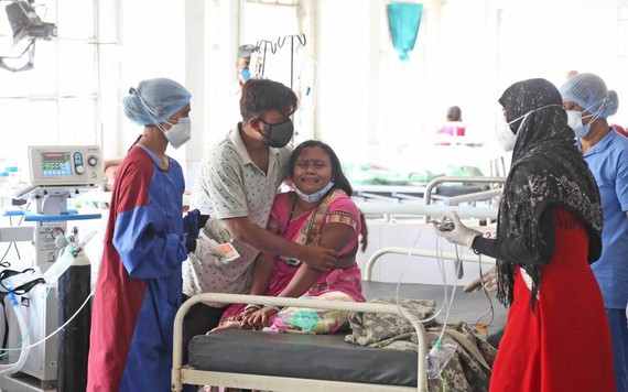Bình oxy bị rò rỉ, 22 bệnh nhân COVID-19 tại Ấn Độ tử vong vì thiếu khí