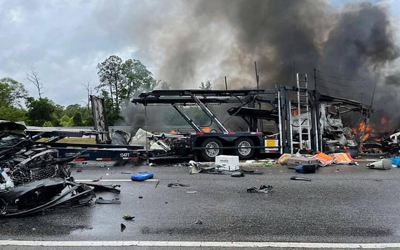 Tai nạn kinh hoàng trên cao tốc Mỹ, 18 ô tô đâm liên hoàn khiến 10 người thiệt mạng