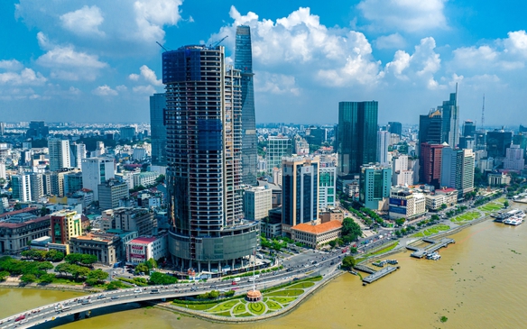 Bị bỏ hoang hơn 10 năm, Saigon One Tower đang được Viva Land hồi sinh thế nào?