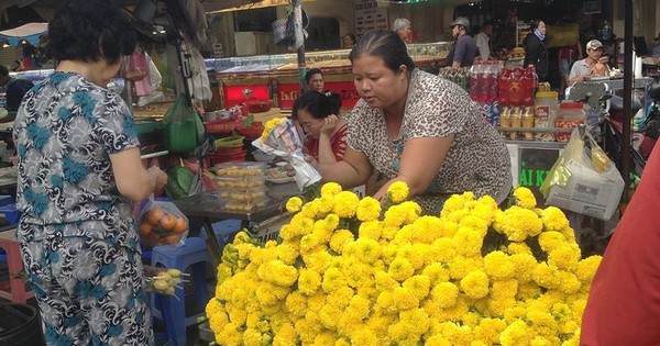 Giá cả thực phẩm tăng mạnh trong ngày rằm tháng Giêng